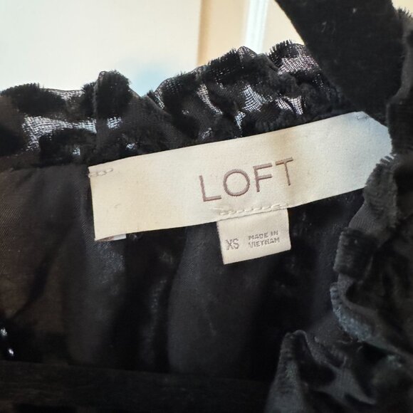 Elegant Black Leopard Print Dress - Picture 3 of 3